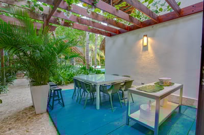 Luxury Villa Photo #12