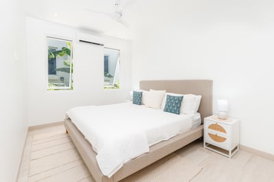 Luxury Villa Photo #8