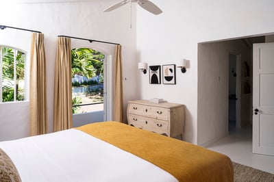 Luxury Villa Photo #23