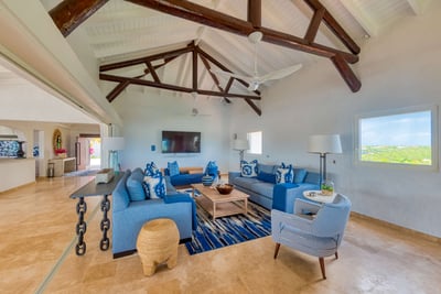 Luxury Villa Photo #14