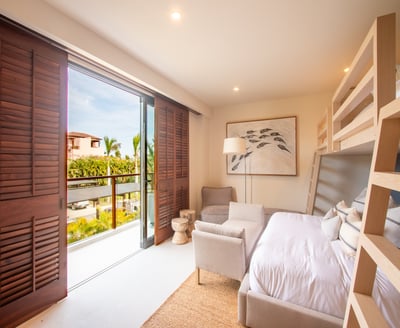 Luxury Villa Photo #20