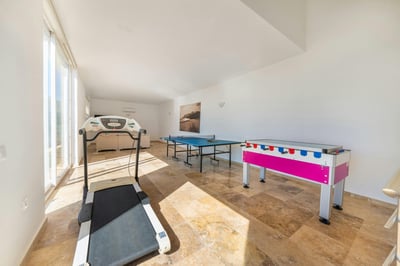 Luxury Villa Photo #14