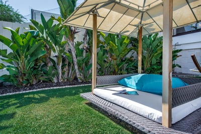 Luxury Villa Photo #3