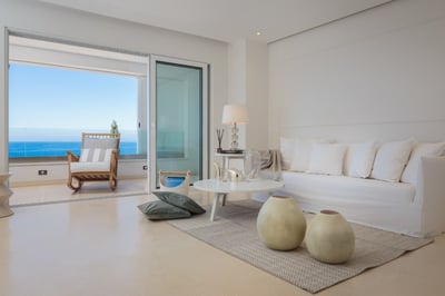 Luxury Villa Photo #19