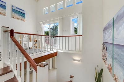 Luxury Villa Photo #28