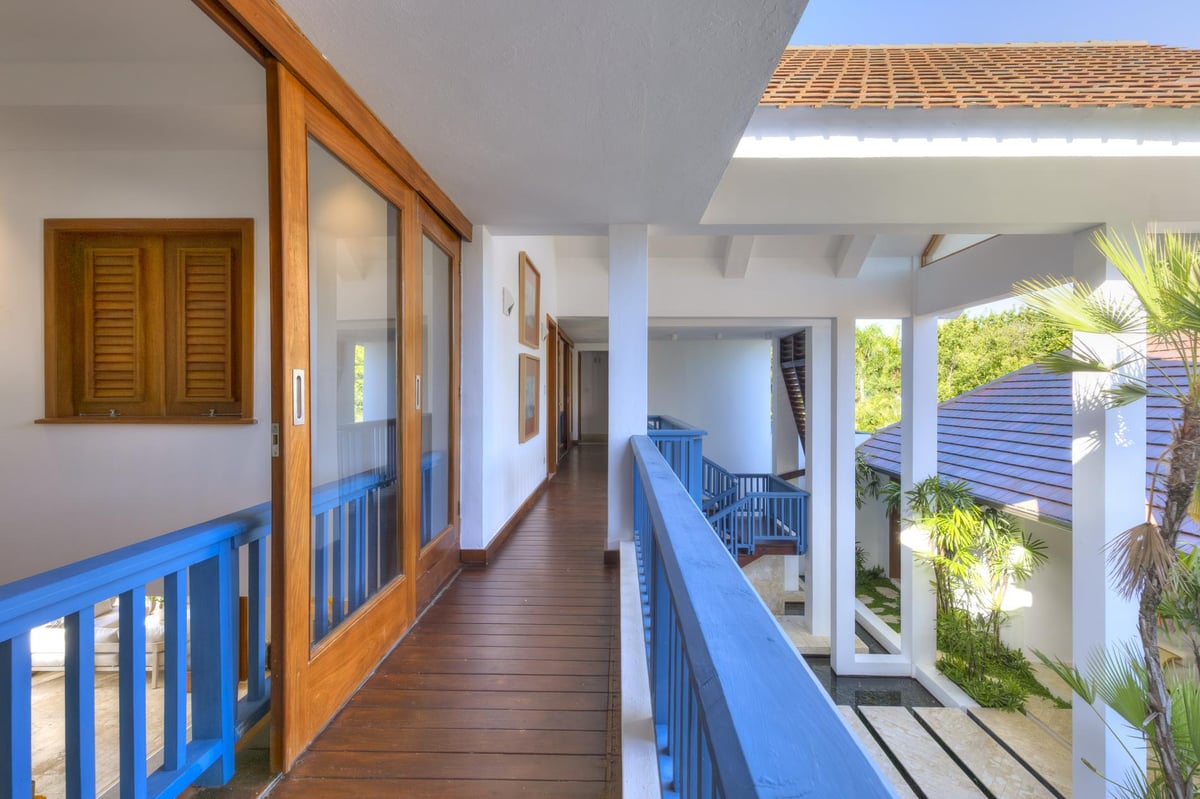 Hacienda 82