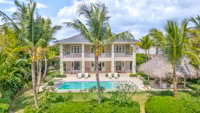 Luxury Villa Photo #4