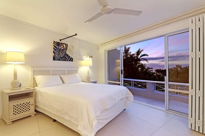 Luxury Villa Photo #15
