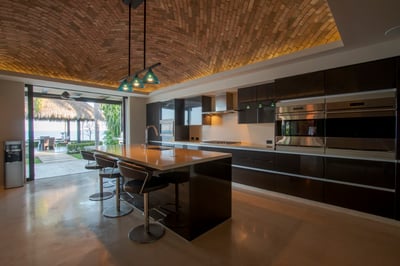 Luxury Villa Photo #12