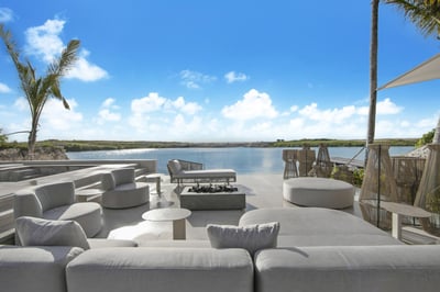 Luxury Villa Photo #11