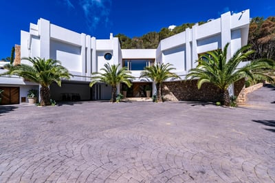 Luxury Villa Photo #7