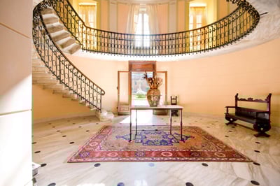 Luxury Villa Photo #24