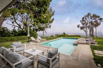 Luxury Villa Photo #7