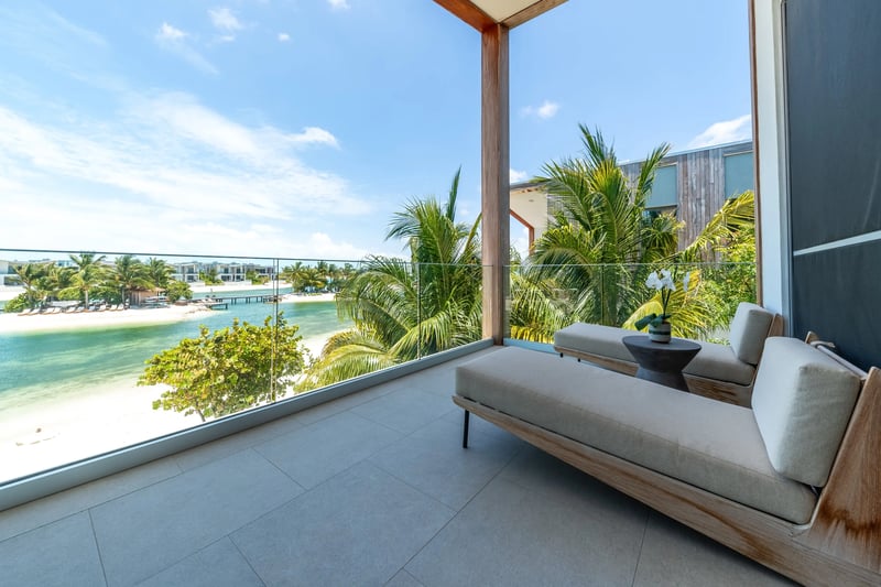 6 Bedroom Lagoon Villa