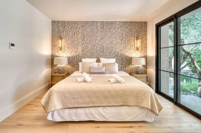 Luxury Villa Photo #36