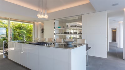 Kitchen & Dining Area