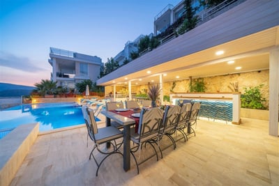 Luxury Villa Photo #10
