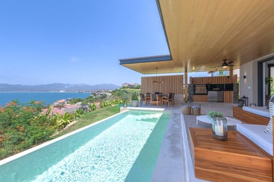 Luxury Villa Photo #7