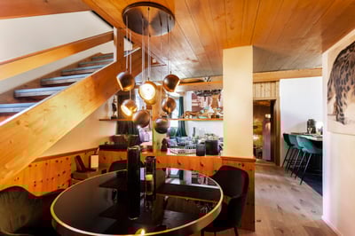 Luxury Villa Photo #6