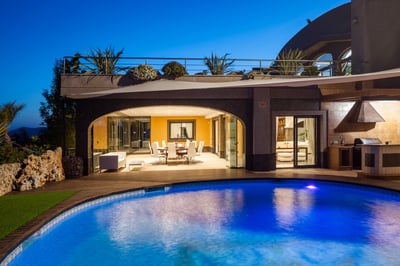 Luxury Villa Photo #10