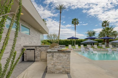 Luxury Villa Photo #9