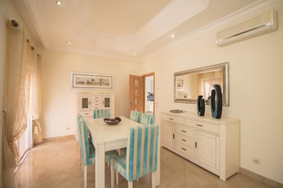 Luxury Villa Photo #11