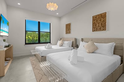 Luxury Villa Photo #55