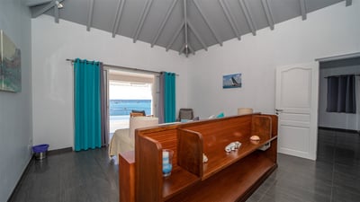 Luxury Villa Photo #44
