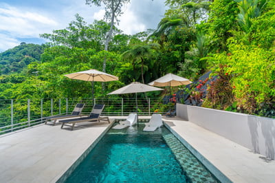 Luxury Villa Photo #9