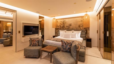 Luxury Villa Photo #40