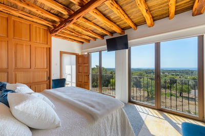 Luxury Villa Photo #37