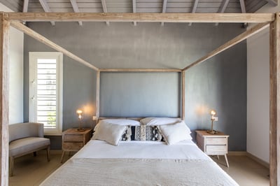 Luxury Villa Photo #12