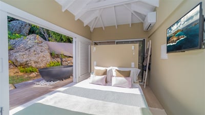 Luxury Villa Photo #53