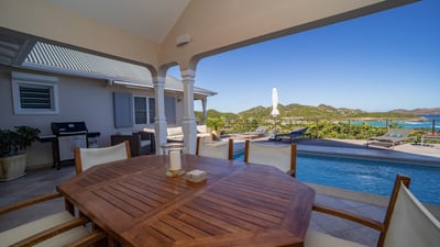 Pool & Terrace: Large terrace, Wooden table for 6 guests and a charcoal BBQ, deckchairs, sun bed, be