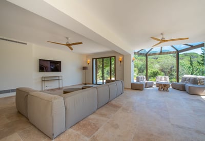 Luxury Villa Photo #10