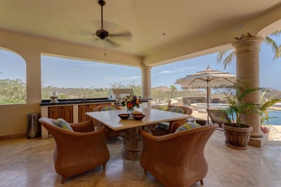 Luxury Villa Photo #7