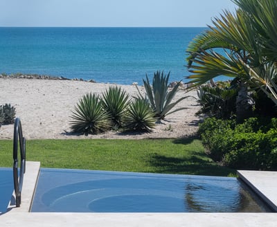 Luxury Villa Photo #10