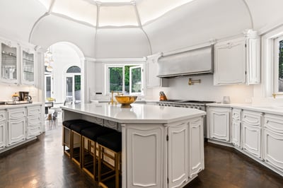 Luxury Villa Photo #24