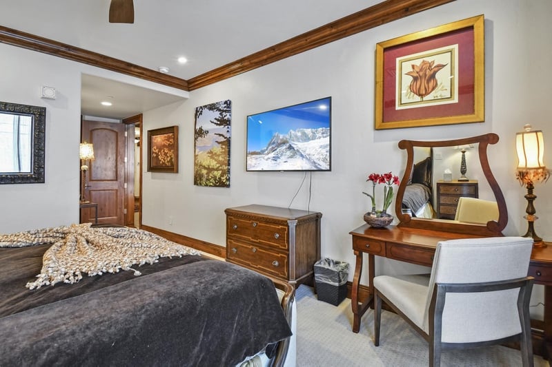 Silver Strike Lodge 2 BDM Condo