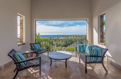 Luxury Villa Photo #40
