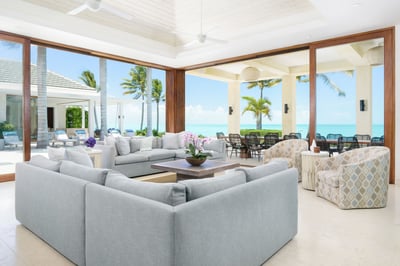 Luxury Villa Photo #25