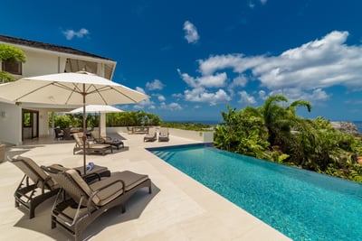 Luxury Villa Photo #3