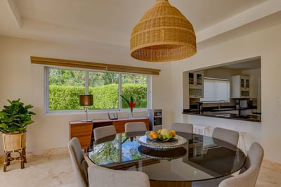 Luxury Villa Photo #17
