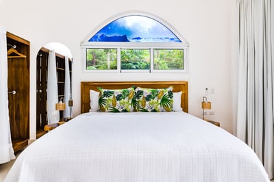Luxury Villa Photo #28