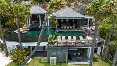 Luxury Villa Photo #3