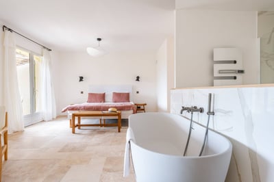 Luxury Villa Photo #30