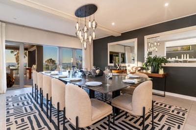 Luxury Villa Photo #23