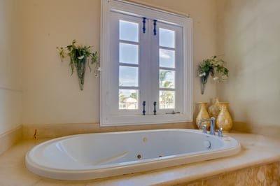 Luxury Villa Photo #77