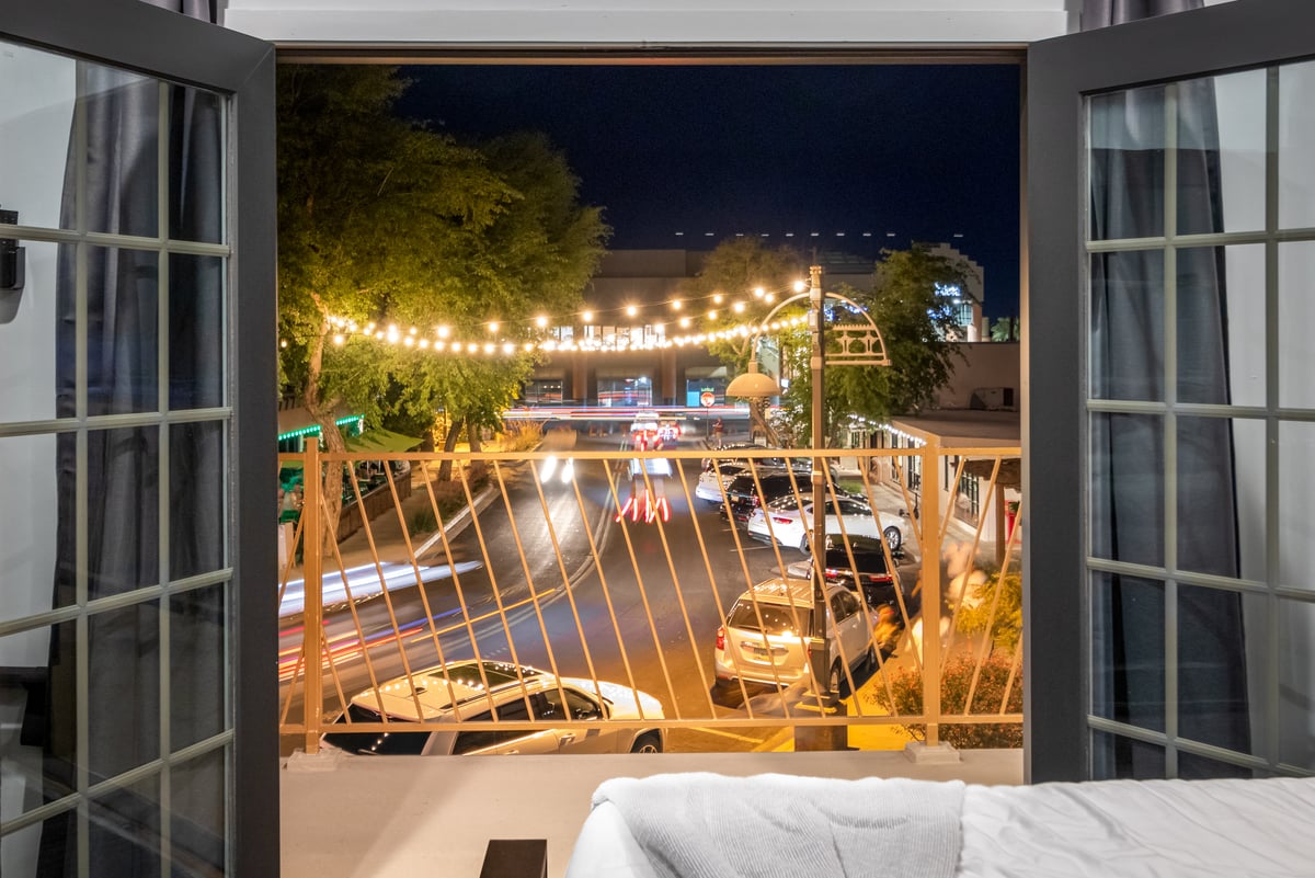 Image of Patio Attached to Luxury Vacation Rental in Scottsdale. - Image 10