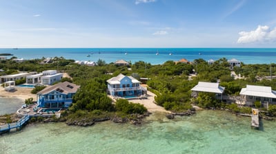 Luxury Villa Photo #5